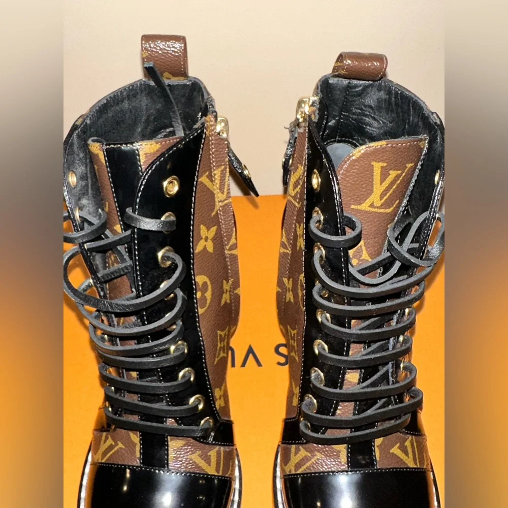 **SOLD** Authentic Louis Vuitton Star Trail Ankle boot Size 38 - Picture 10 of 13